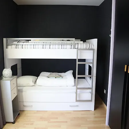 Bernardus C306 With A Location Apartment *